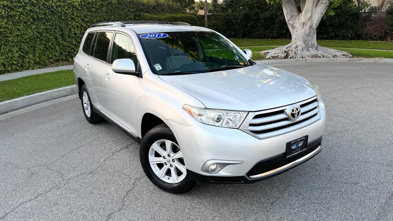 Toyota Highlander FWD 4dr V6 (Natl) 2013