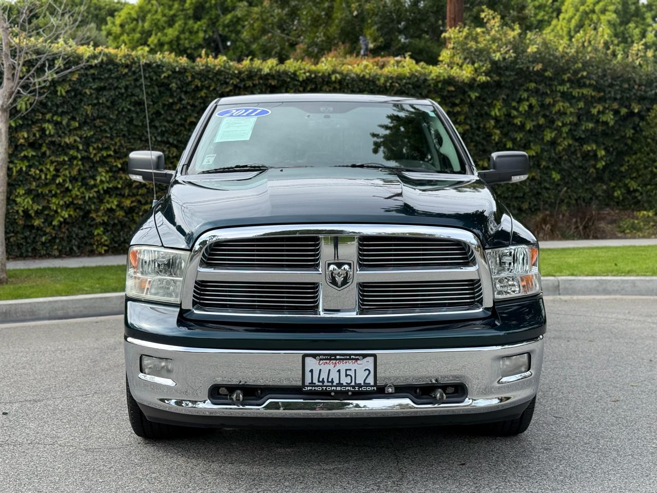 RAM 1500 4WD Crew Cab 140.5" Big Horn 2011