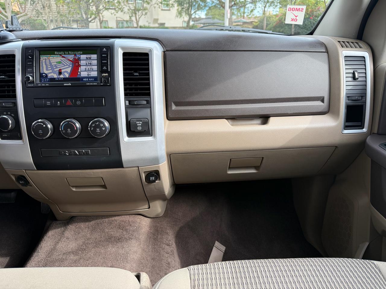 RAM 1500 4WD Crew Cab 140.5" Big Horn 2011