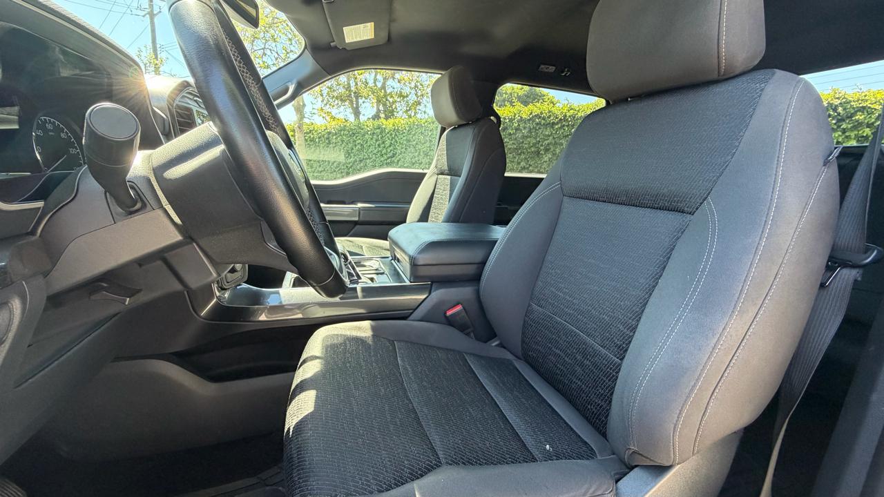 Ford F-150 XLT 2WD SuperCrew 5.5' Box 2023