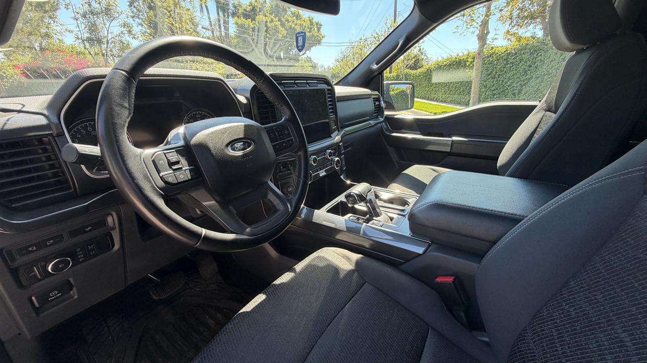 Ford F-150 XLT 2WD SuperCrew 5.5' Box 2023