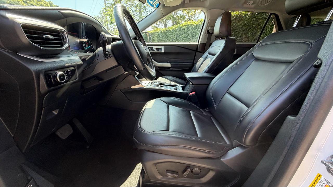 Ford Explorer XLT 4WD 2023