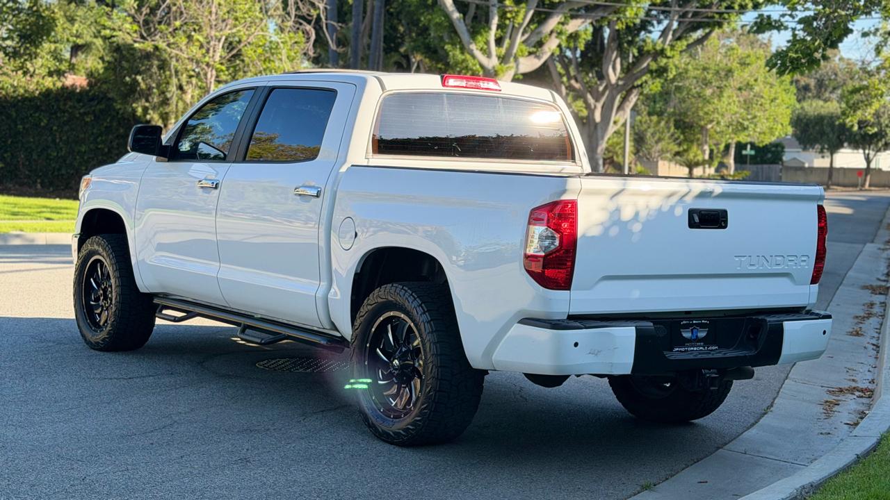 Toyota Tundra 4WD Truck CrewMax 5.7L FFV V8 6-Spd AT LTD (Natl) 2016