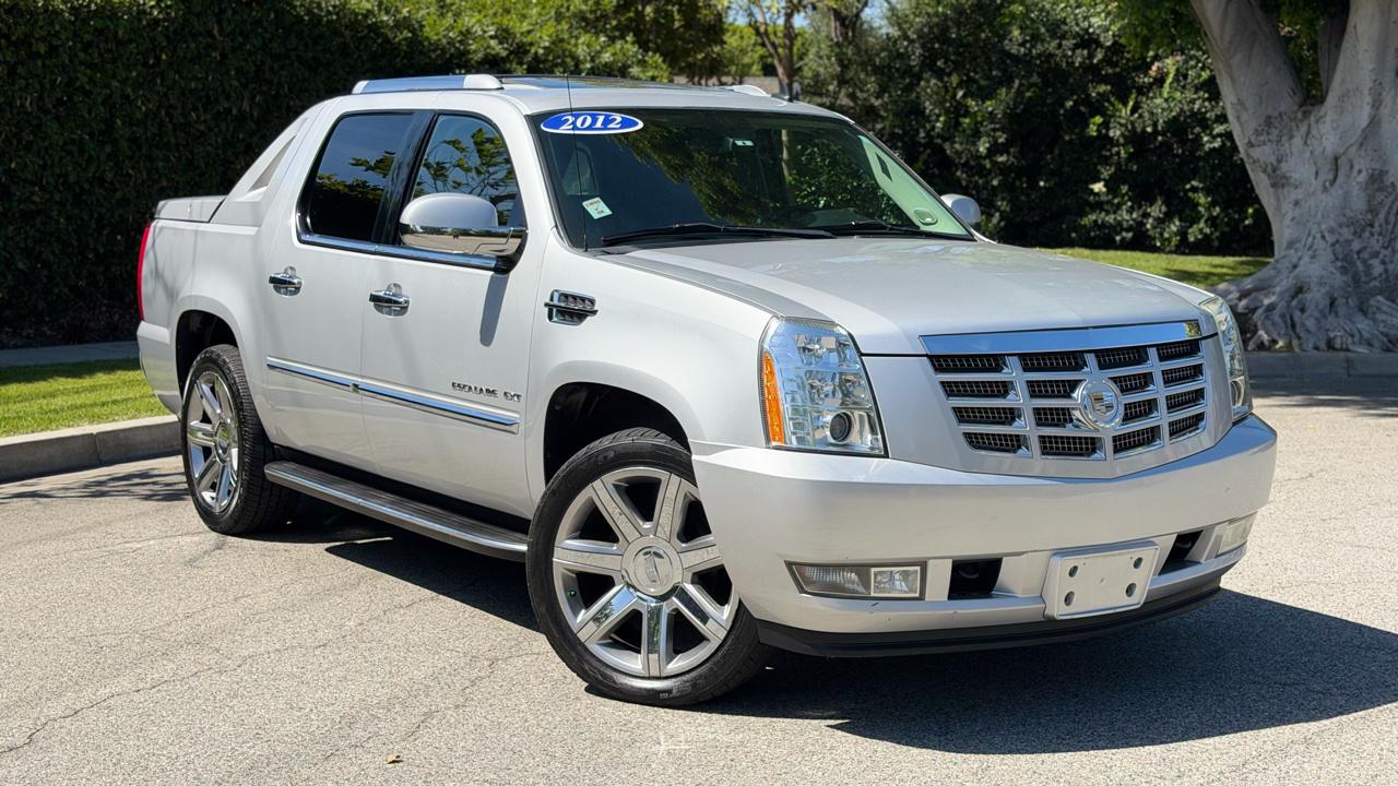 Cadillac Escalade EXT AWD 4dr Luxury 2012