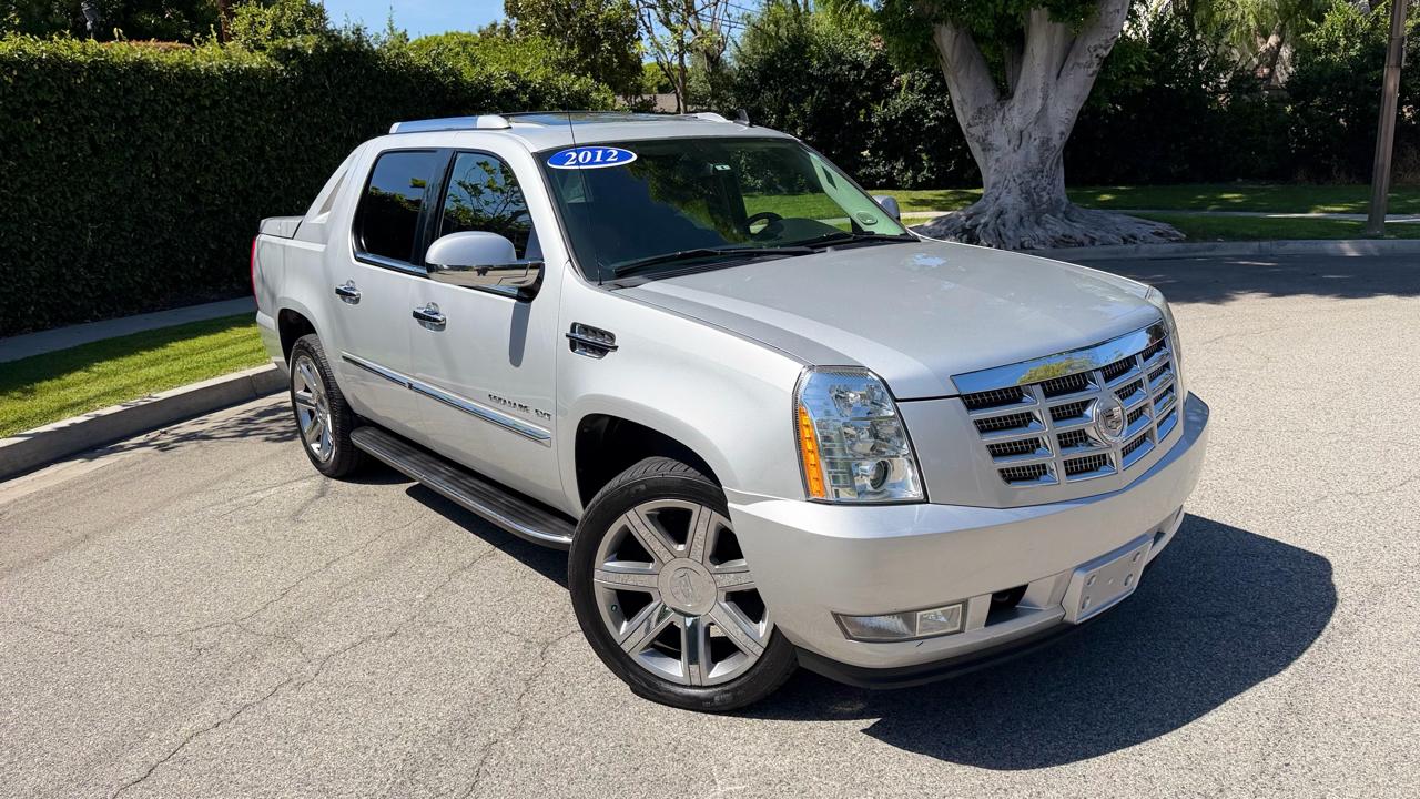 Cadillac Escalade EXT AWD 4dr Luxury 2012