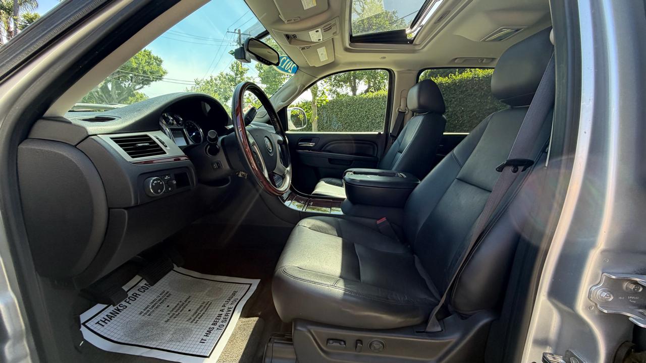 Cadillac Escalade EXT AWD 4dr Luxury 2012