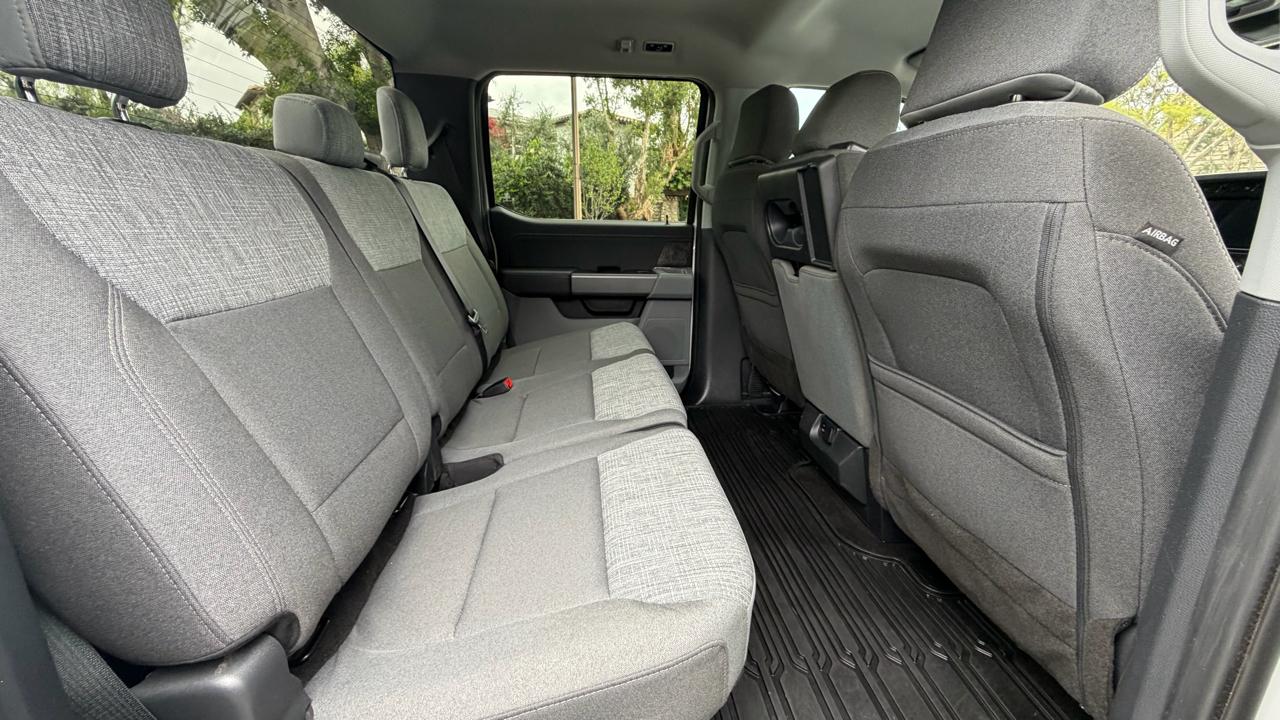 Ford F-150 4WD Reg Cab 122.5" XLT 2022