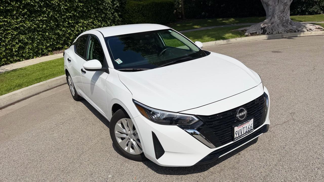 Nissan Sentra S CVT 2025
