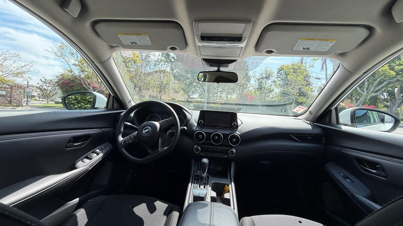 Nissan Sentra S CVT 2025