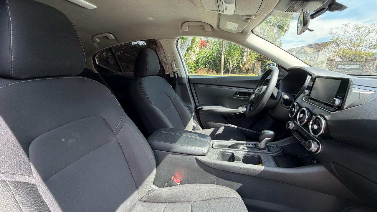 Nissan Sentra S CVT 2025