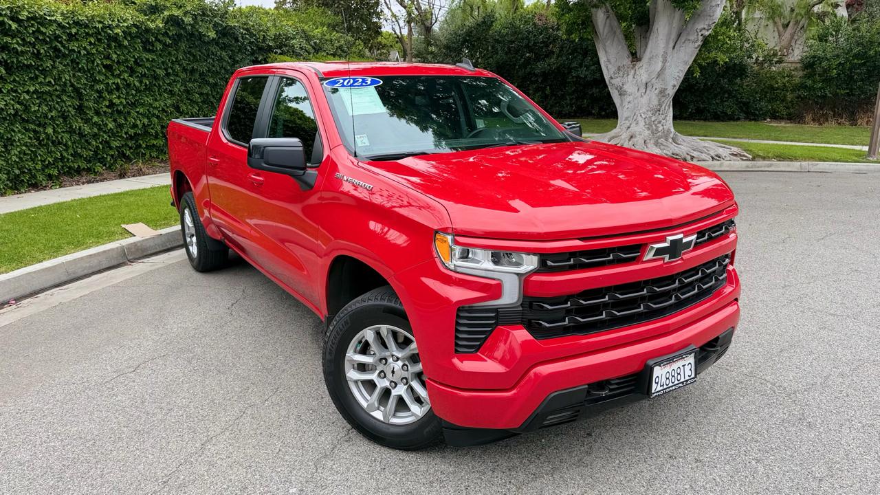 Chevrolet Silverado 1500 2WD Crew Cab 147" RST 2023