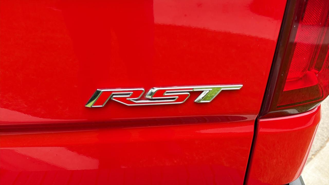 Chevrolet Silverado 1500 2WD Crew Cab 147" RST 2023