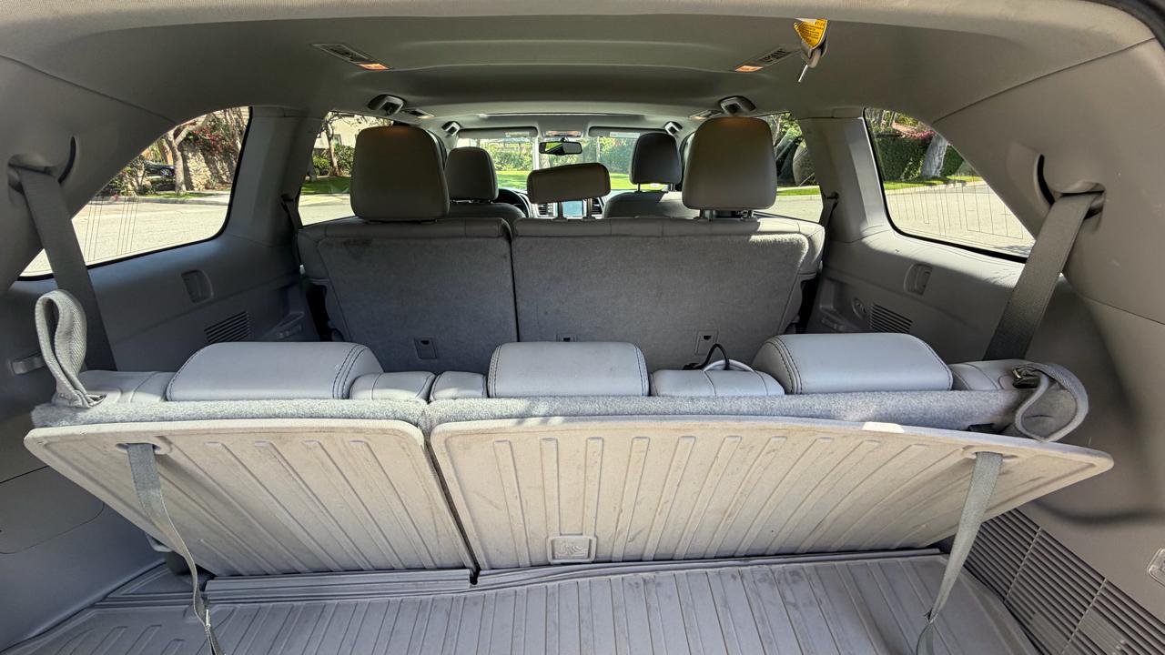 Toyota Highlander LE V6 FWD (Natl) 2017