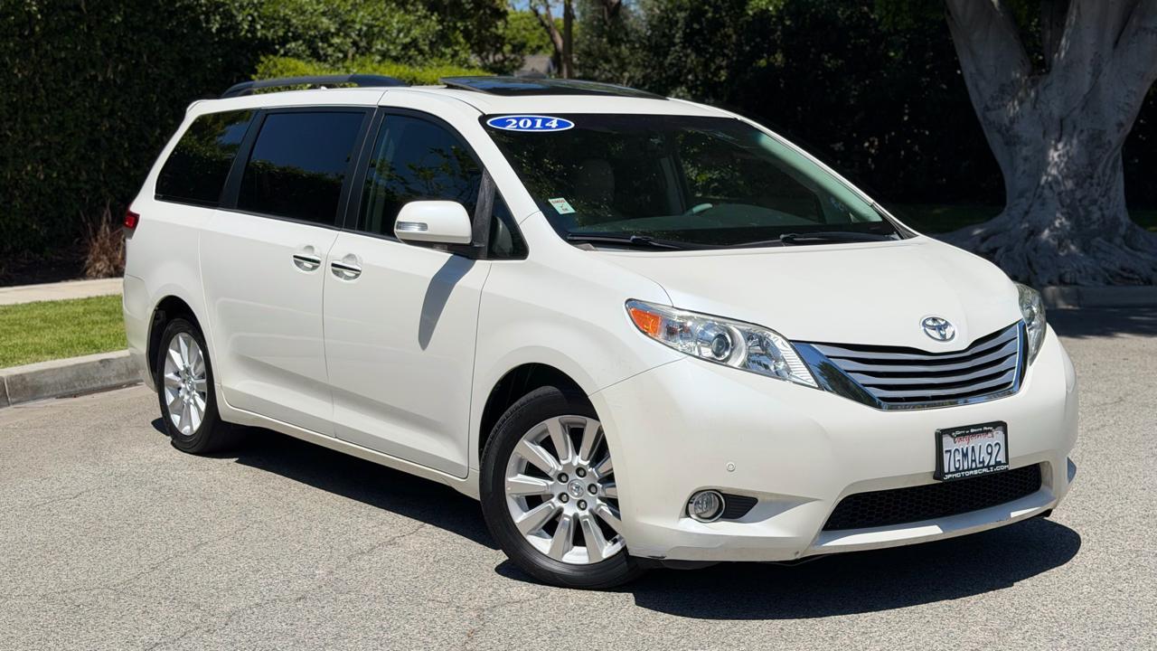 Toyota Sienna 5dr 7-Pass Van V6 XLE AAS FWD (Natl) 2014