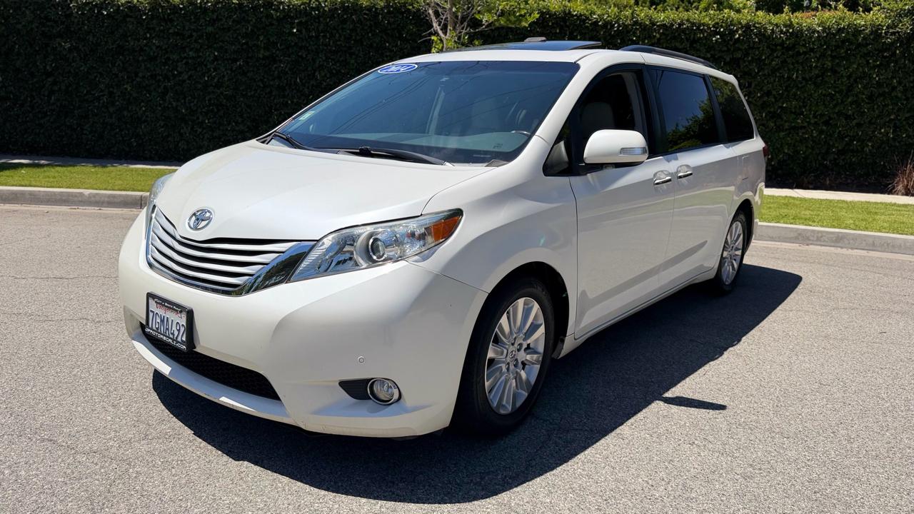 Toyota Sienna 5dr 7-Pass Van V6 XLE AAS FWD (Natl) 2014
