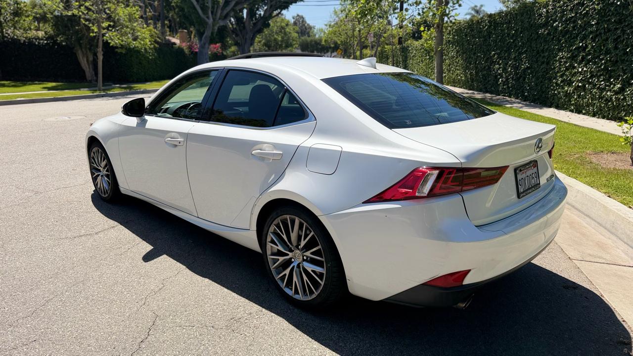 Lexus IS 250 4dr Sport Sdn RWD 2015