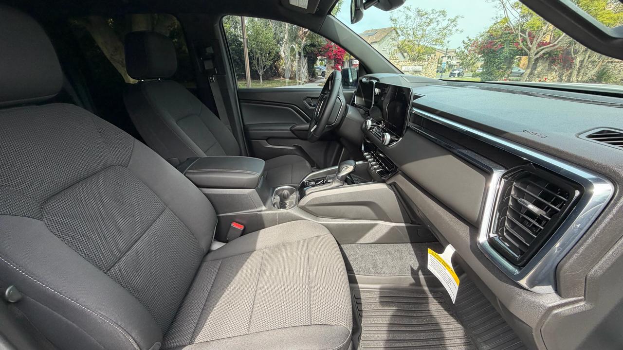 GMC Canyon 2WD Crew Cab Elevation 2024