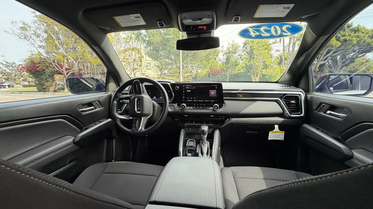 GMC Canyon 2WD Crew Cab Elevation 2024