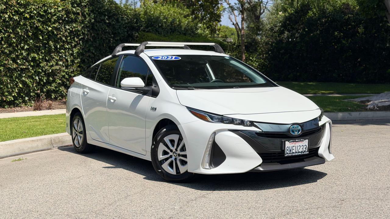 Toyota Prius Prime XLE 4D Hatchback 2021