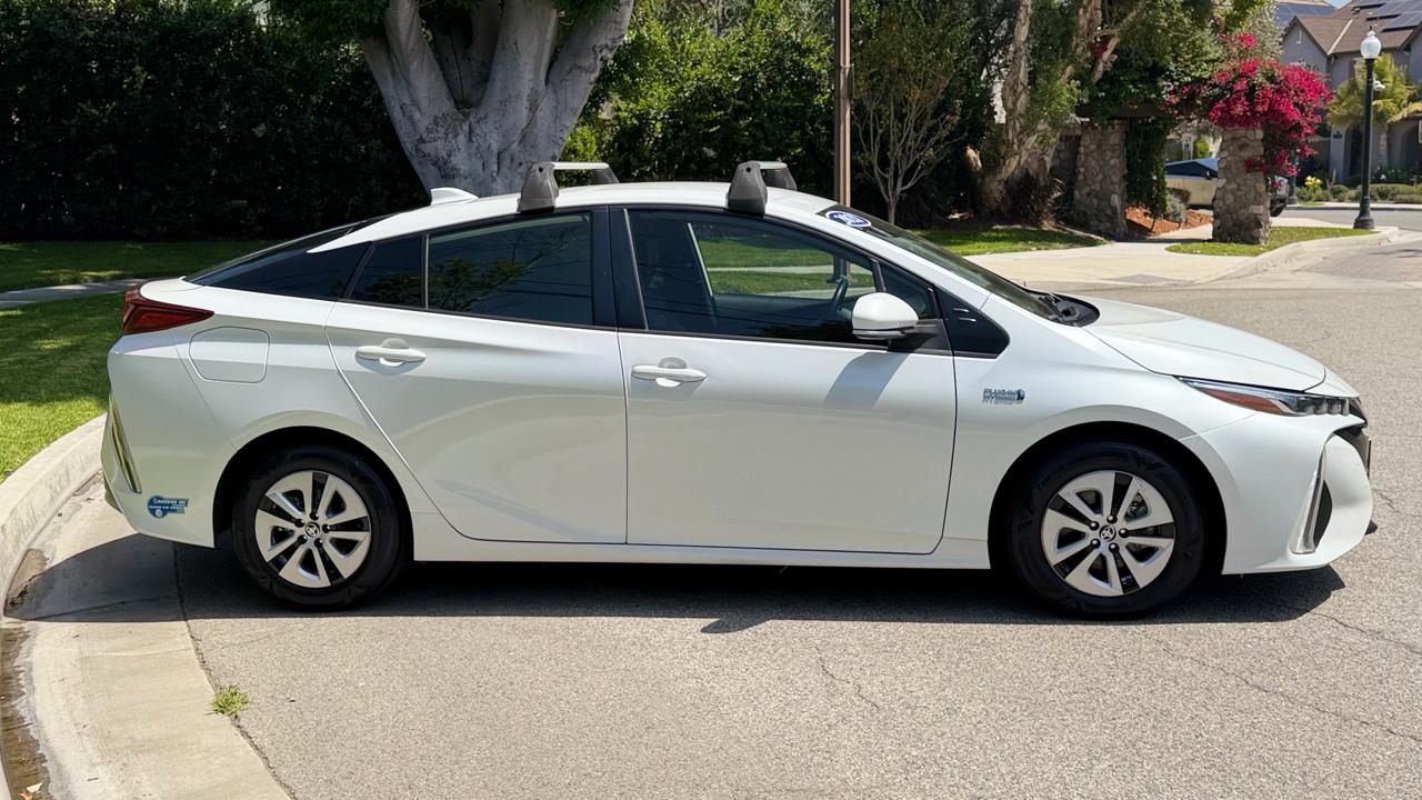 Toyota Prius Prime XLE 4D Hatchback 2021
