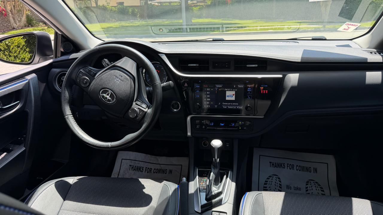 Toyota Corolla SE CVT (Natl) 2018