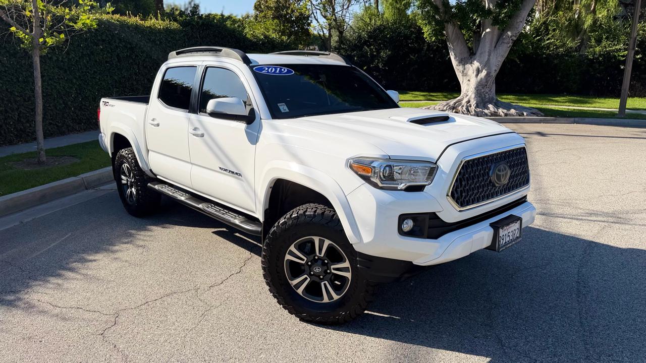 Toyota Tacoma 2WD TRD Sport Double Cab 5' Bed V6 AT (Natl) 2019