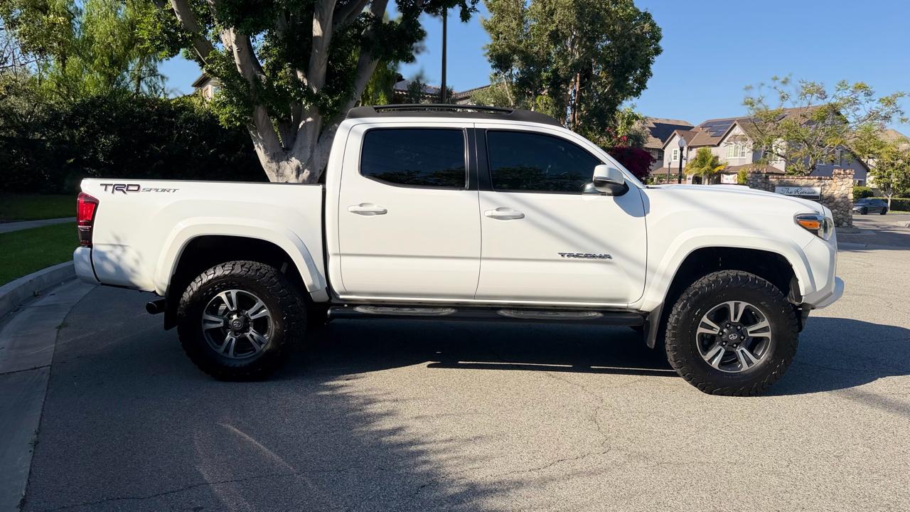 Toyota Tacoma 2WD TRD Sport Double Cab 5' Bed V6 AT (Natl) 2019