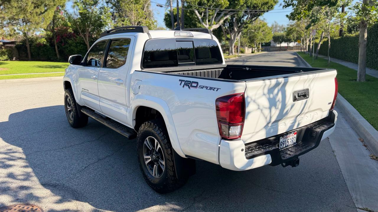 Toyota Tacoma 2WD TRD Sport Double Cab 5' Bed V6 AT (Natl) 2019