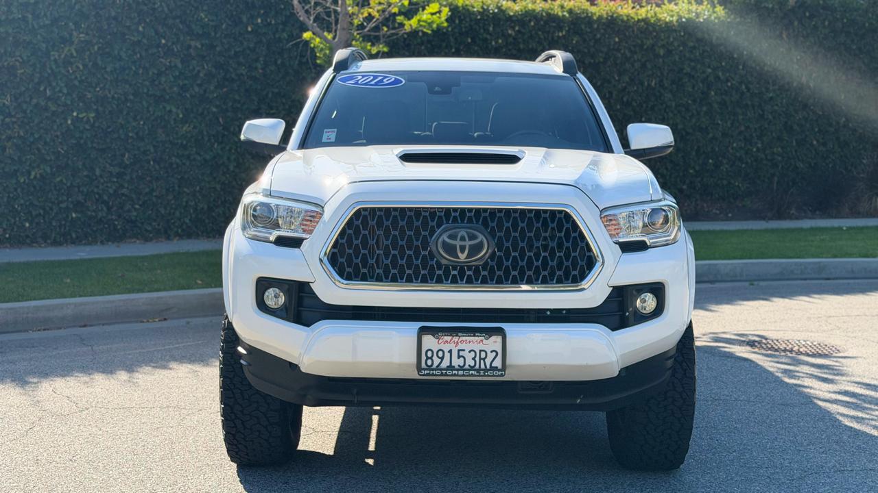 Toyota Tacoma 2WD TRD Sport Double Cab 5' Bed V6 AT (Natl) 2019