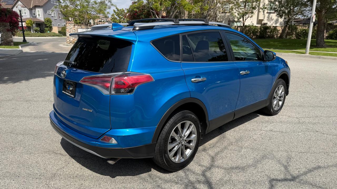 Toyota RAV4 Limited FWD (Natl) 2017