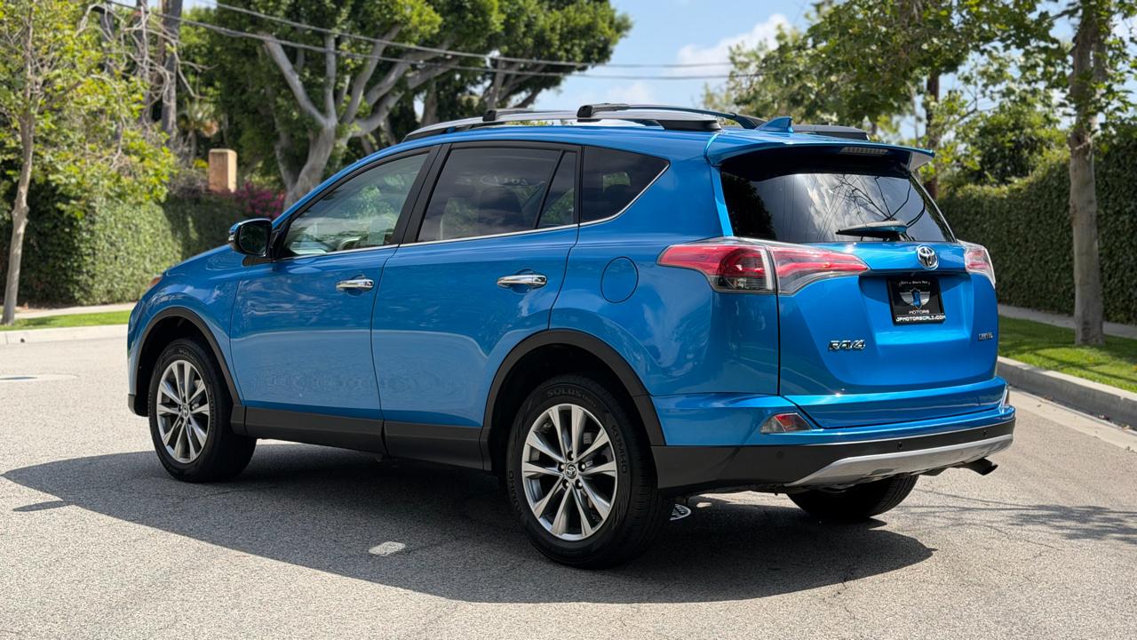 Toyota RAV4 Limited FWD (Natl) 2017