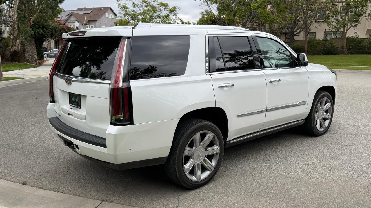 Cadillac Escalade 4WD 4dr Premium Luxury 2017