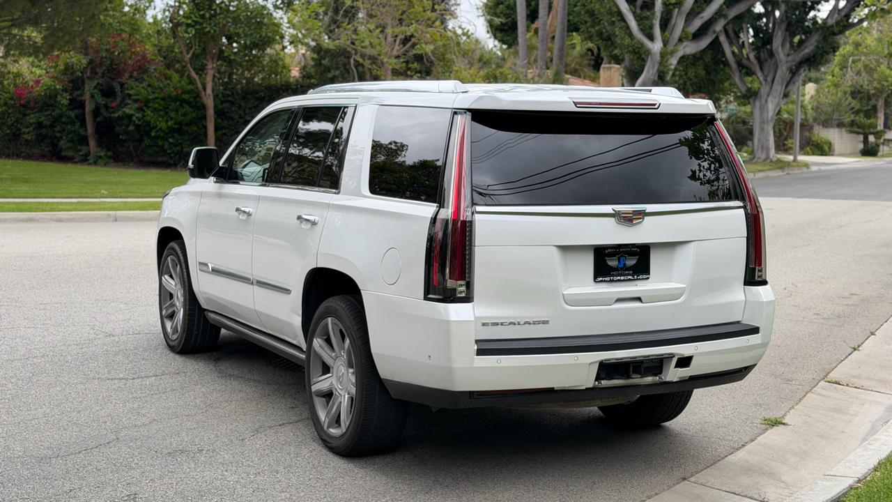 Cadillac Escalade 4WD 4dr Premium Luxury 2017