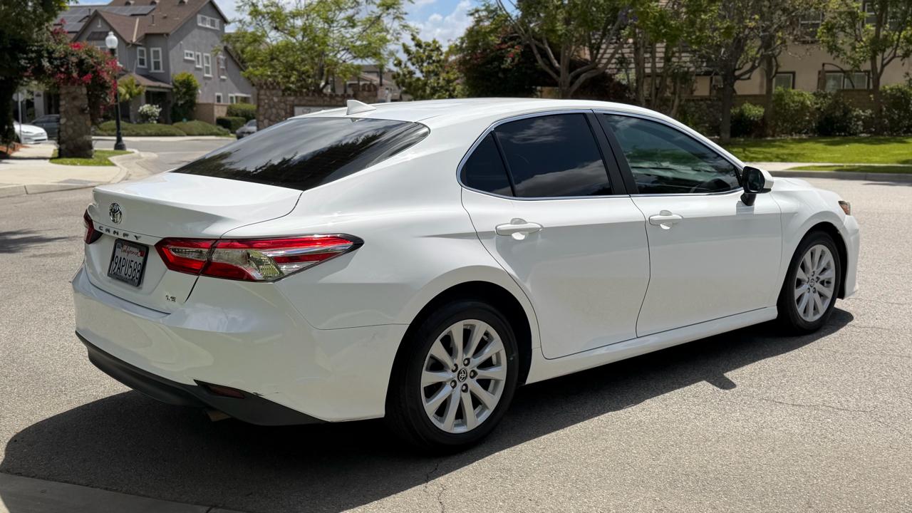 Toyota Camry LE Auto (Natl) 2020