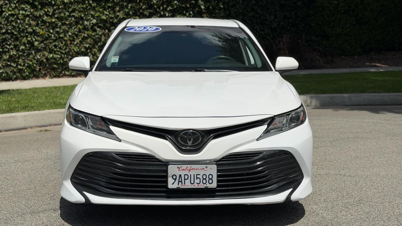 Toyota Camry LE Auto (Natl) 2020