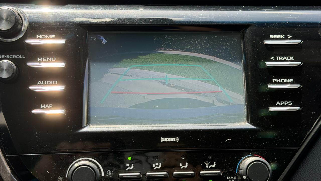 Toyota Camry LE Auto (Natl) 2020