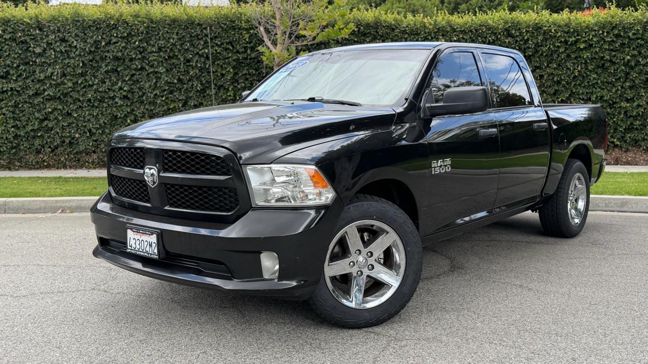 RAM 1500 Express 4x2 Crew Cab 5'7" Box 2018