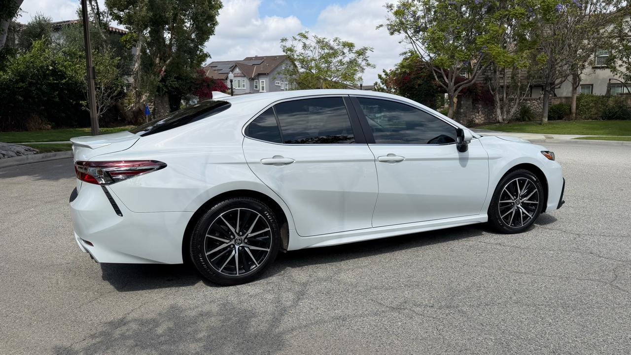 Toyota Camry SE Auto (Natl) 2023