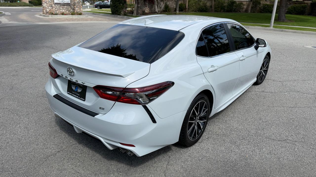 Toyota Camry SE Auto (Natl) 2023