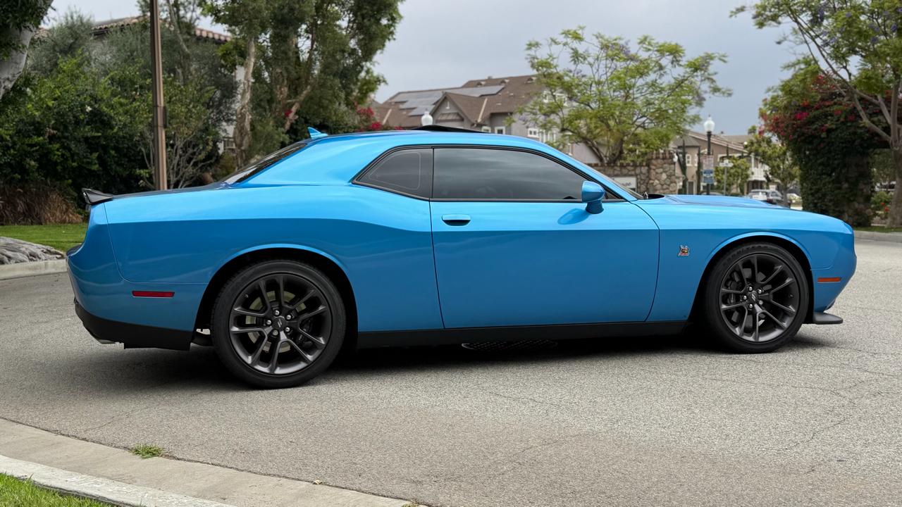 Dodge Challenger R/T Scat Pack RWD 2023