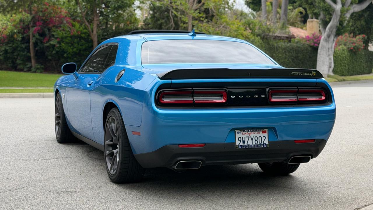 Dodge Challenger R/T Scat Pack RWD 2023