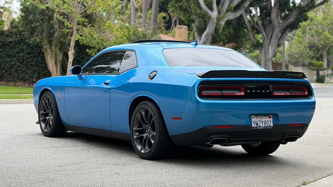 Dodge Challenger R/T Scat Pack RWD 2023