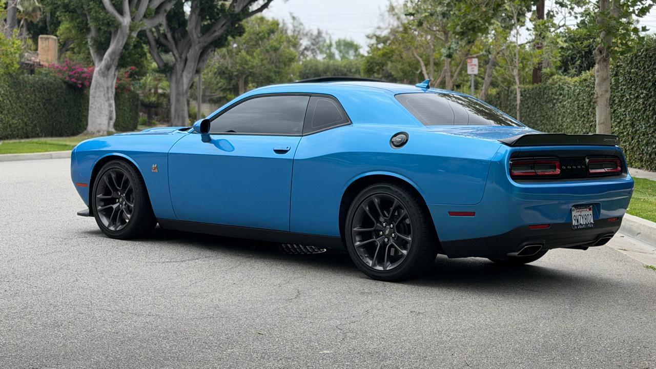 Dodge Challenger R/T Scat Pack RWD 2023