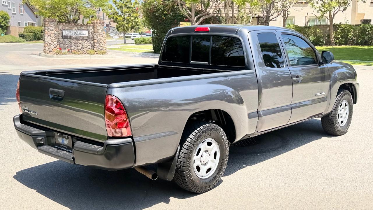 Toyota Tacoma 2WD Access Cab I4 MT (Natl) 2013