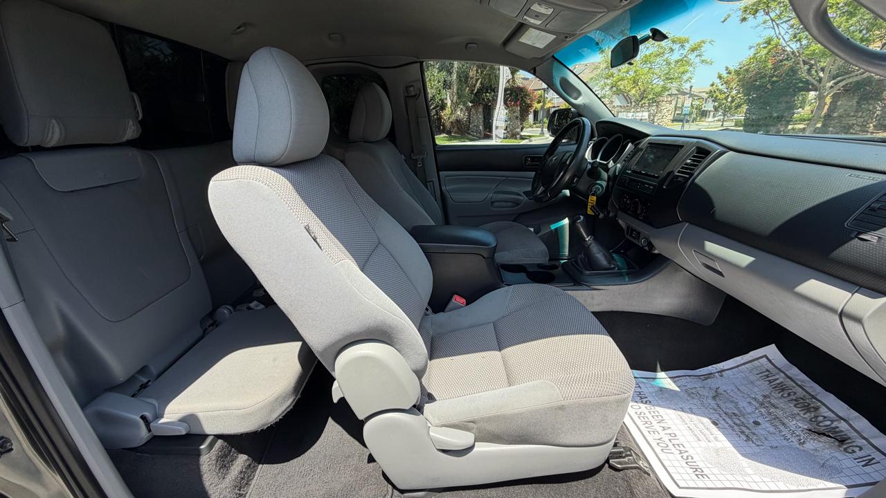 Toyota Tacoma 2WD Access Cab I4 MT (Natl) 2013