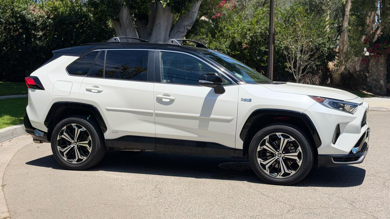 Toyota RAV4 Prime XSE (Natl) 2021
