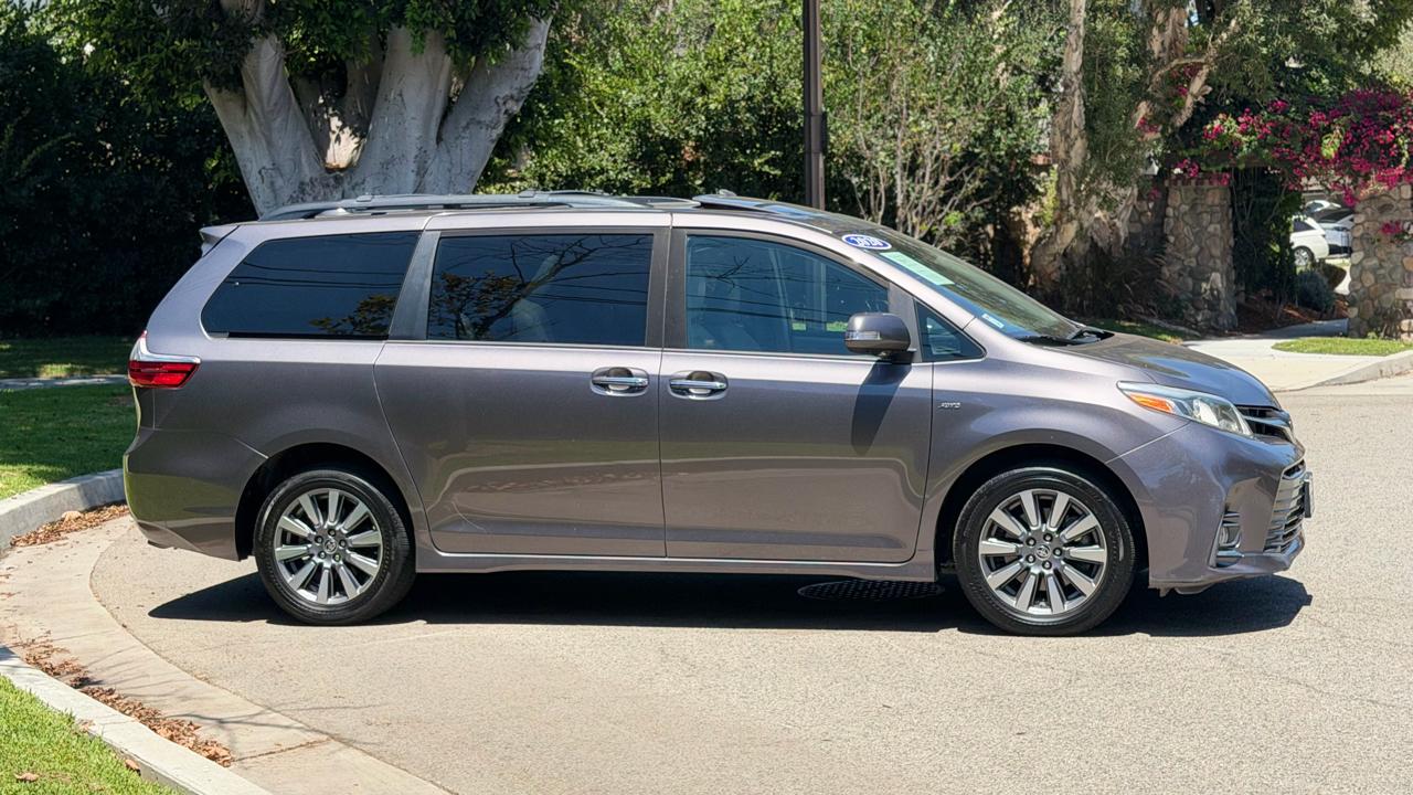 Toyota Sienna Limited Premium AWD 7-Passenger (Natl) 2020