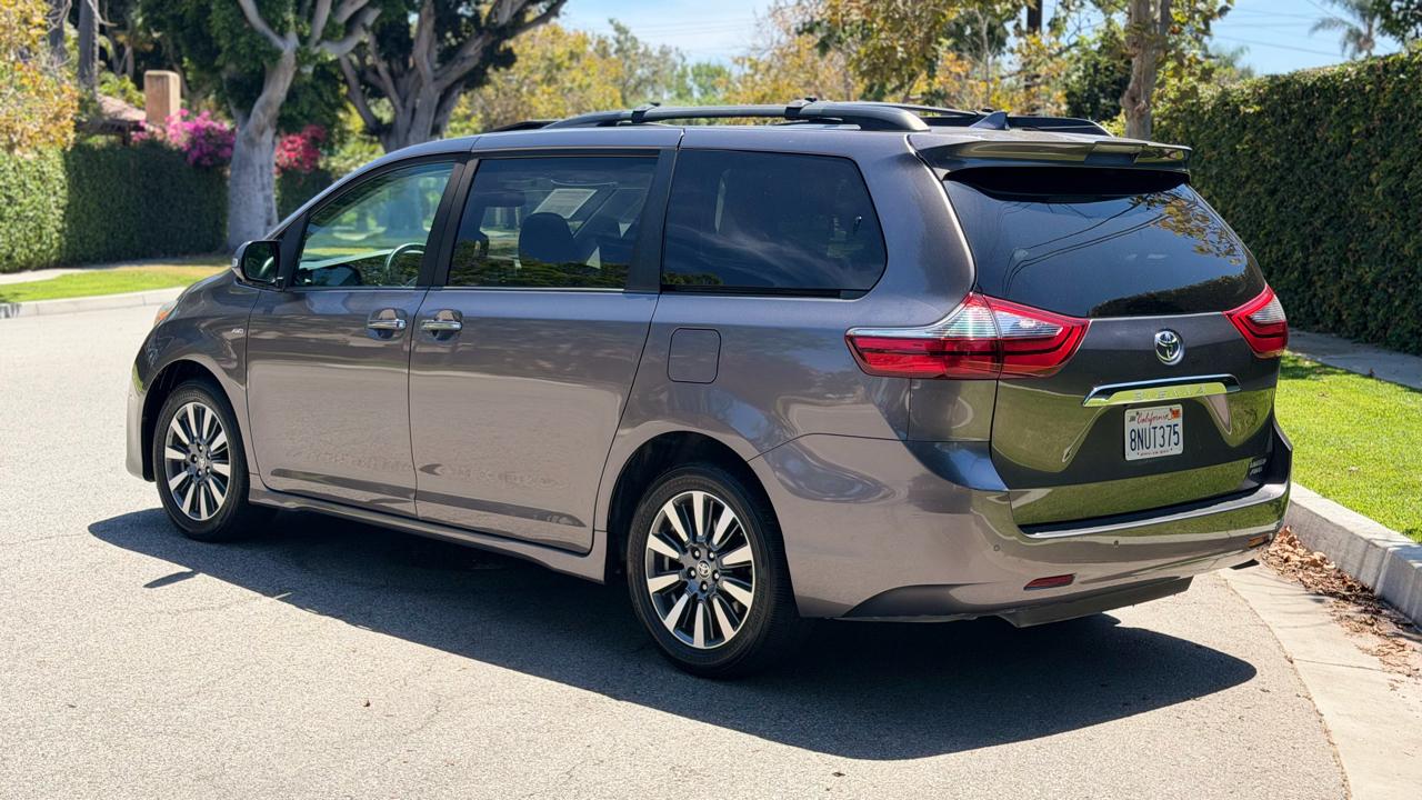 Toyota Sienna Limited Premium AWD 7-Passenger (Natl) 2020