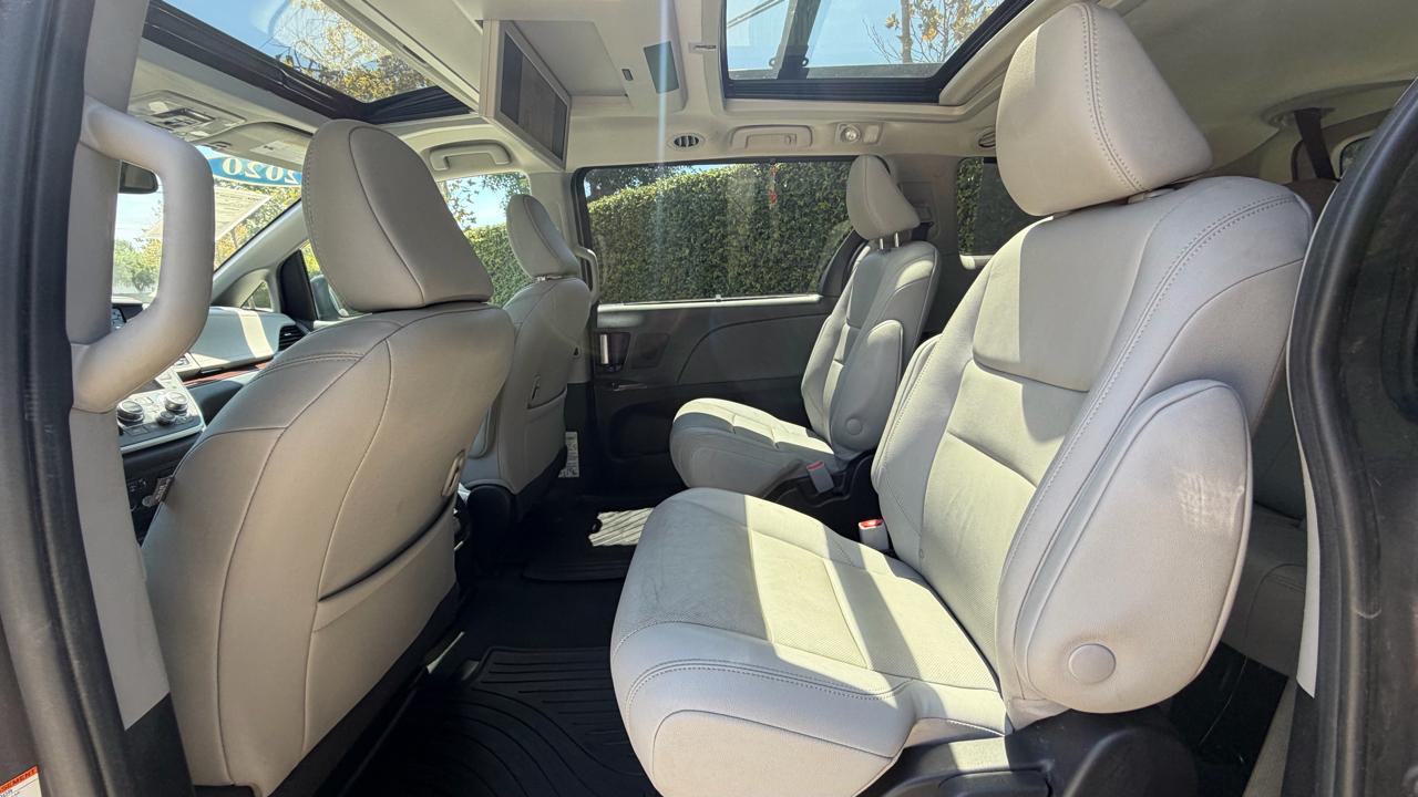 Toyota Sienna Limited Premium AWD 7-Passenger (Natl) 2020