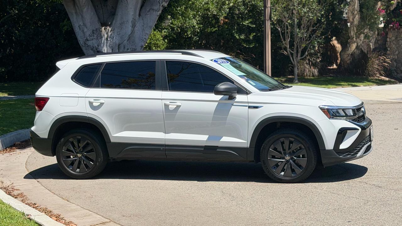 Volkswagen Taos S FWD 2022